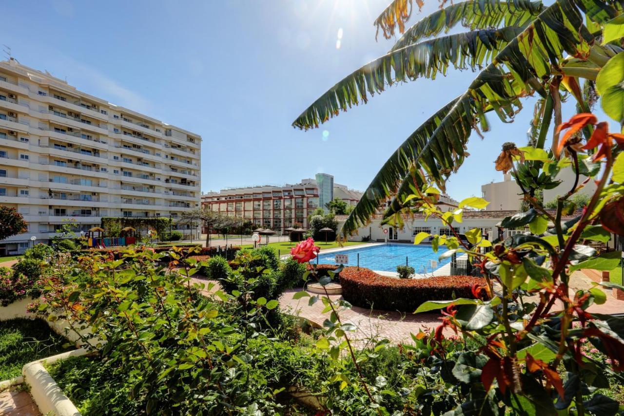 Appartement 071 - Beachside Studio Perfect For A Family Getaway à Torremolinos Extérieur photo