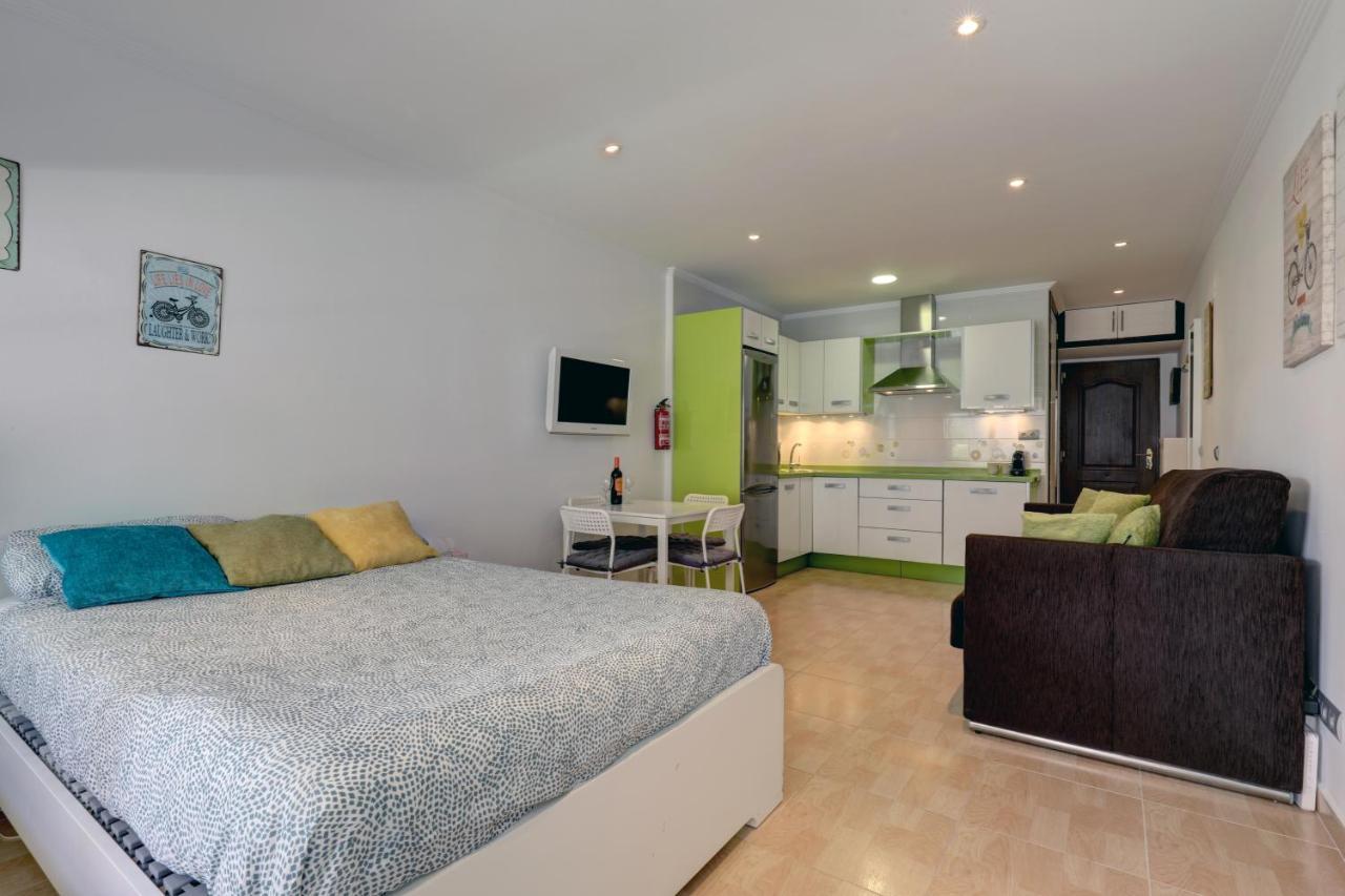 Appartement 071 - Beachside Studio Perfect For A Family Getaway à Torremolinos Extérieur photo